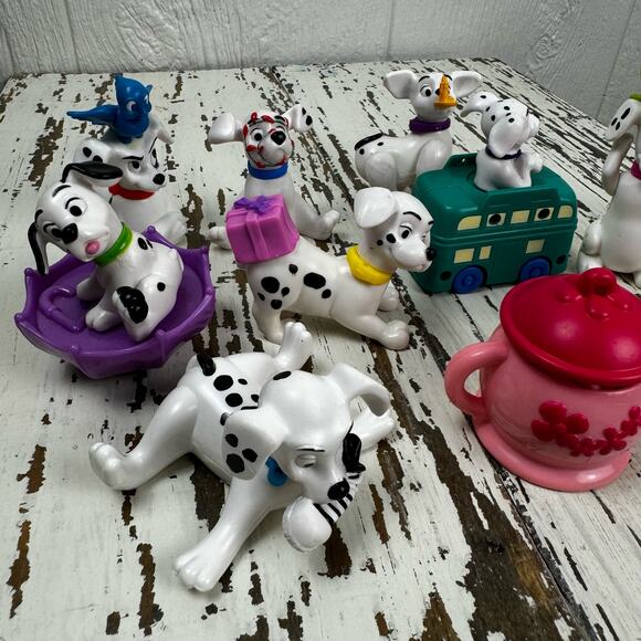 McDonald’s 101 Dalmatian Happy Meal Toy Bundle Lot of 10 Bus Umbrella Christmas - Picture 4 of 6